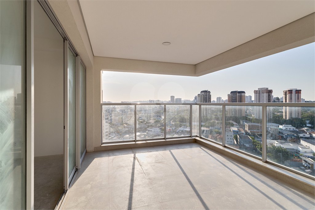 Apartamento à venda com 3 quartos, sendo 1 suíte, em Jardim Marajoara, São Paulo, SP