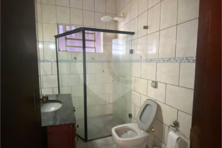 Casa à venda com 3 quartos, sendo 1 suíte, no Centro, Araraquara, SP