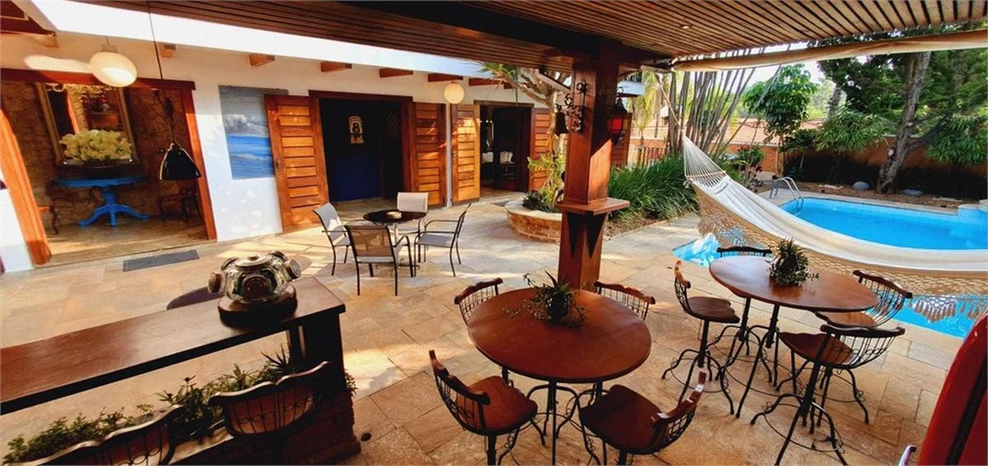 Casa à venda com 5 suítes em Jardim Leonor, São Paulo, SP