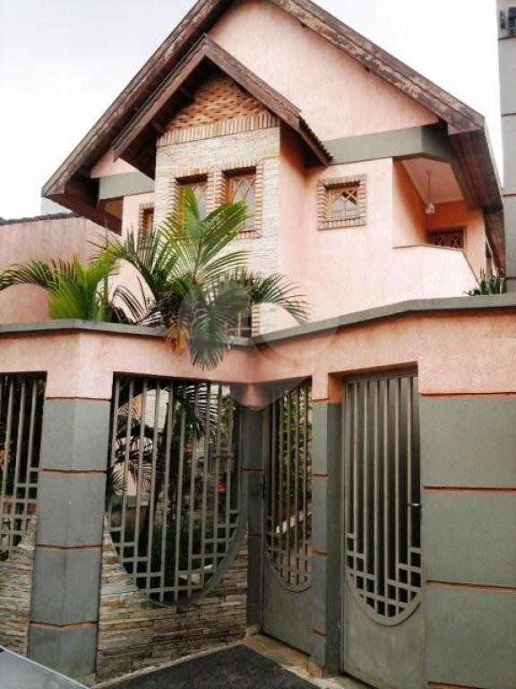 Sobrado à venda com 3 suítes em Tremembé, São Paulo, SP