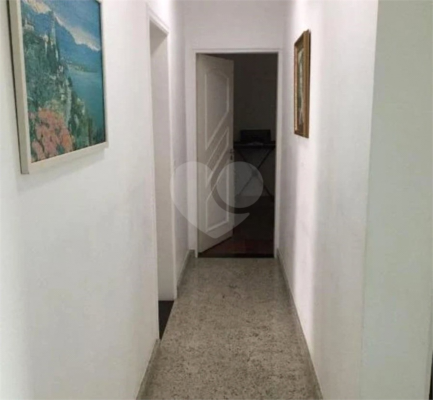 Condomínio à venda com 4 quartos, sendo 2 suítes, em Colinas do Paratehy, Mogi das Cruzes, SP