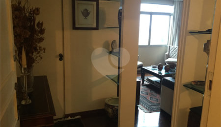 Apartamento à venda com 3 quartos, sendo 1 suíte,  em Bela Vista, São Paulo, SP