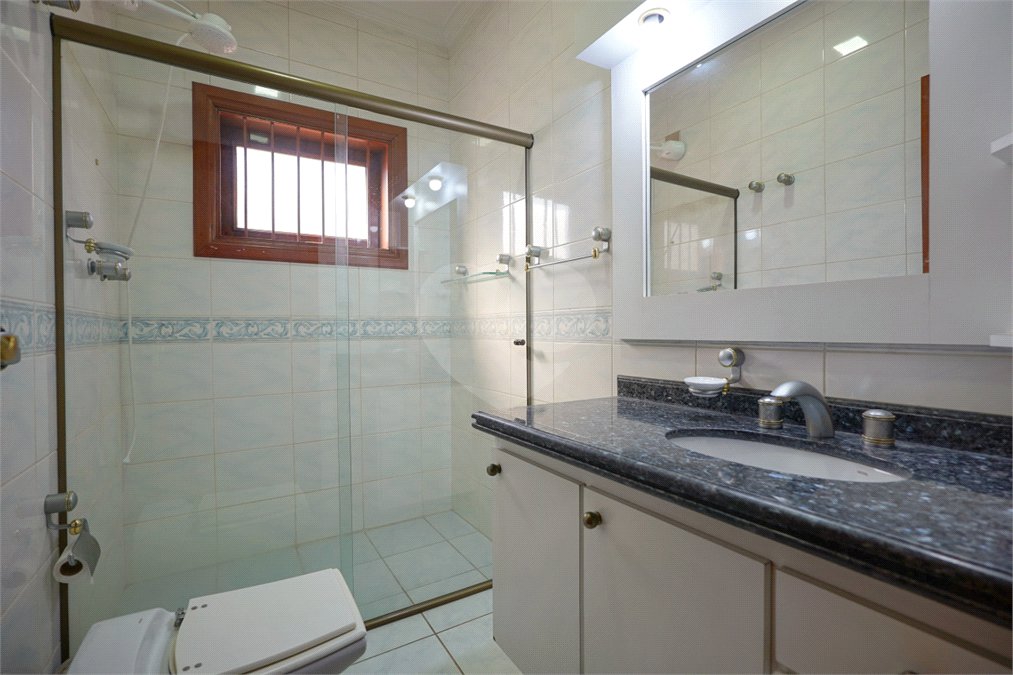 Casa à venda com 4 quartos, sendo 2 suítes, em Interlagos, São Paulo, SP