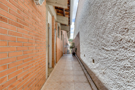 Sobrado à venda com 4 quartos, sendo 1 suíte, em Alto da Boa Vista, São Paulo, SP