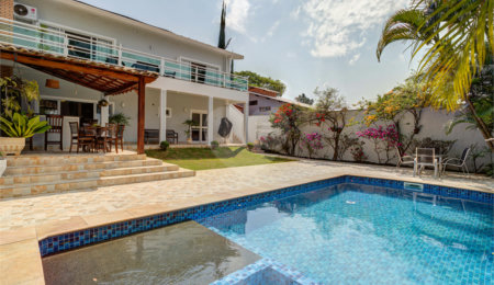 Casa à venda com 5 quartos, sendo 3 suítes,  em Chácara Monte Alegre, São Paulo, SP