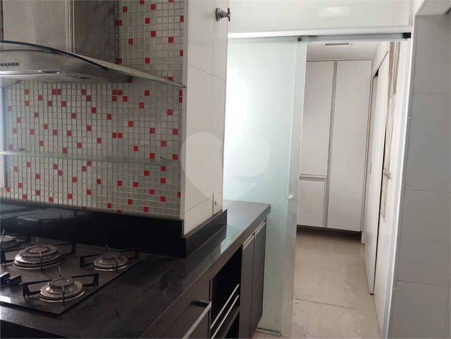 Apartamento à venda com 3 quartos, sendo 1 suíte,  no Centro, São Bernardo do Campo, SP