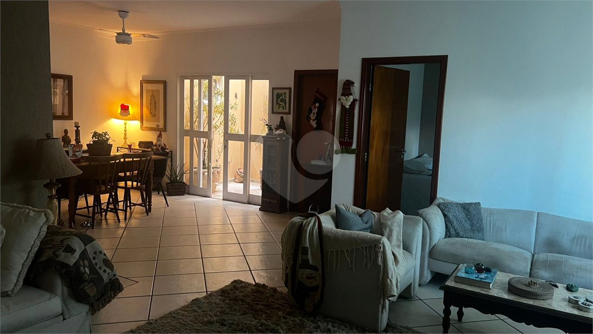 Casa à venda com 4 quartos, sendo 1 suíte,  em Jardim Esplanada, Indaiatuba, SP