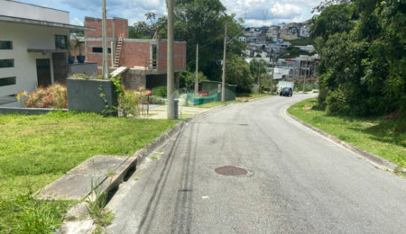 Terreno à venda no condomínio Brisa 1, Mogi das Cruzes - SP