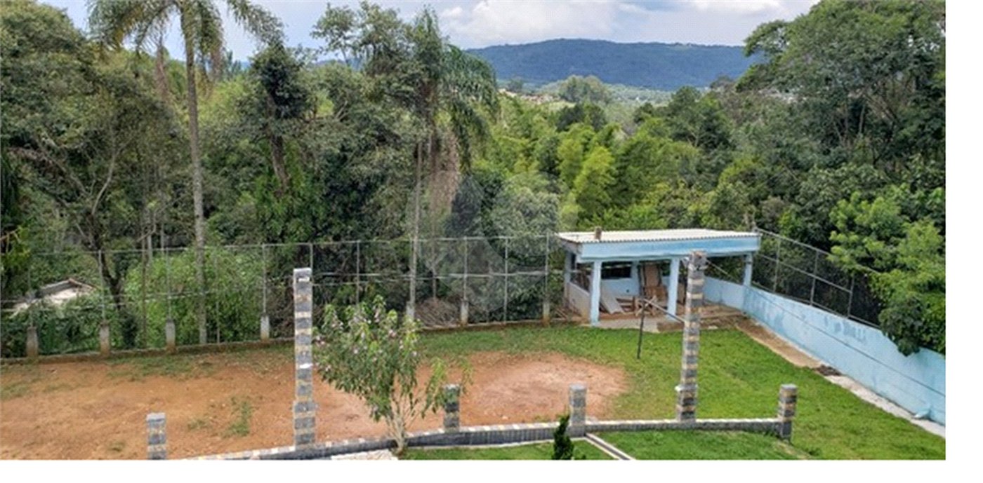 Chácara à venda com 3 suítes em Rio Acima, Mairiporã, SP