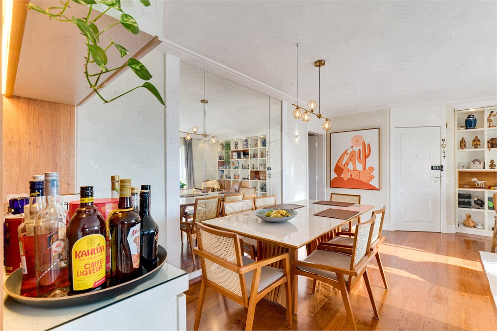 Apartamento à venda com 3 quartos, sendo 2 suítes,  em Jardim Marajoara, São Paulo, SP