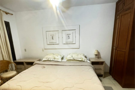 Apartamento à venda com 3 suítes em Pitangueiras, Guarujá, SP