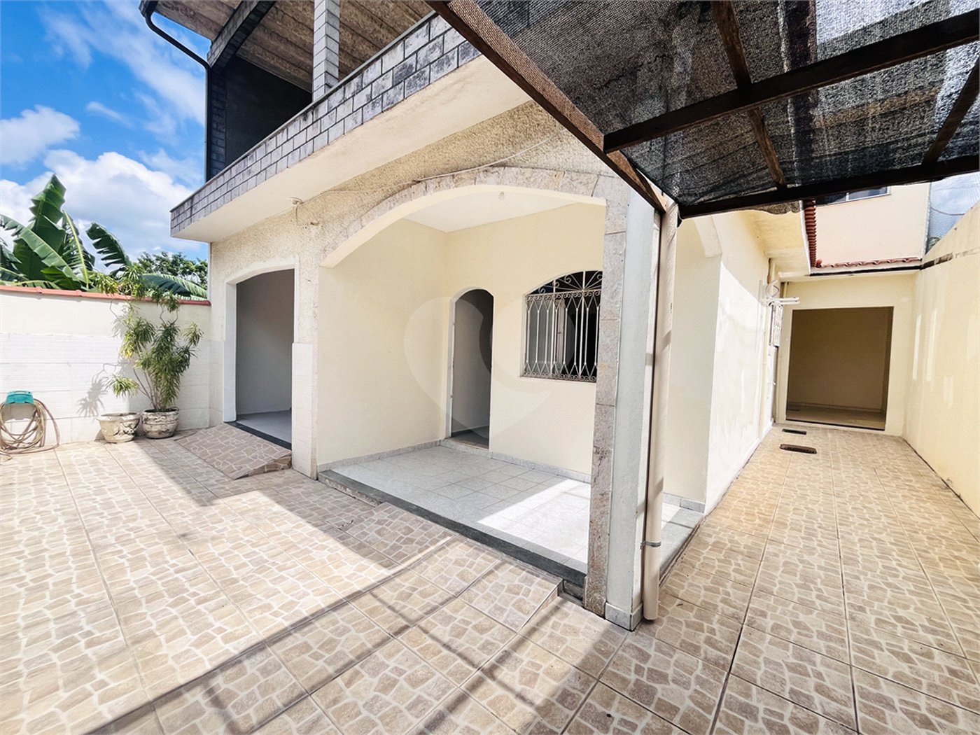 Casa à venda com 3 quartos em Campo Grande, Rio de Janeiro, RJ