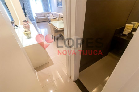 Apartamento à venda com 3 quartos, sendo 1 suíte, em Copacabana, Rio de Janeiro, RJ