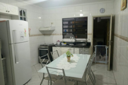 Sobrado à venda com 3 quartos, sendo 1 suíte, em Vila Medeiros, São Paulo, SP