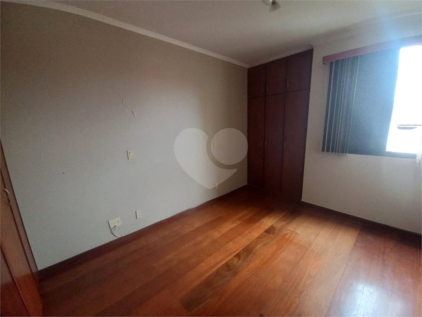 Apartamento para venda ou locação no Ed. Alexandre Previero