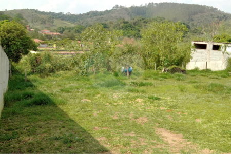 Sobrado à venda com 4 suítes no Centro, Bom Jesus dos Perdões, SP