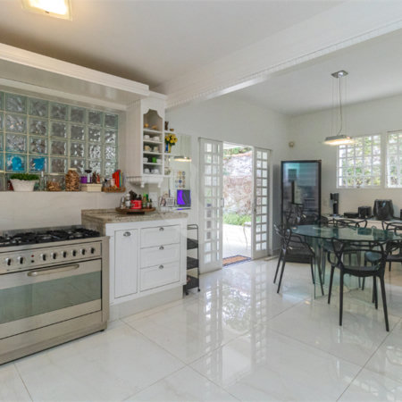Casa à venda com 4 quartos, sendo 3 suítes, em Brooklin, São Paulo, SP