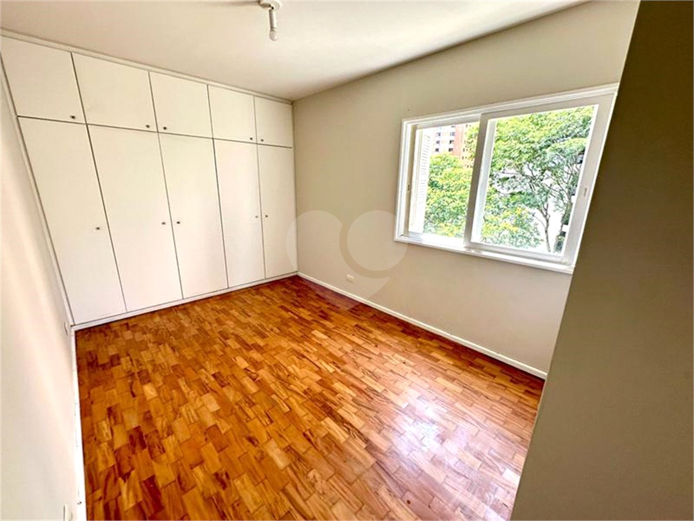 Apartamento à venda com 3 quartos, sendo 1 suíte, em Itaim Bibi, São Paulo, SP