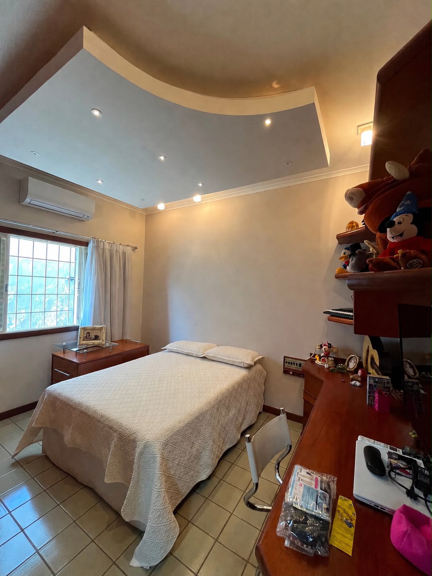 Casa à venda com 3 quartos, sendo 1 suíte,  em Santos Dumont, Três Lagoas, MS