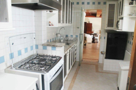 Casa à venda ou para alugar com 5 suítes no condomínio Arataca, São Paulo - SP