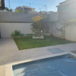 Casa à venda com 4 quartos, sendo 2 suítes,  no condomínio Figueira Garden, Atibaia - SP