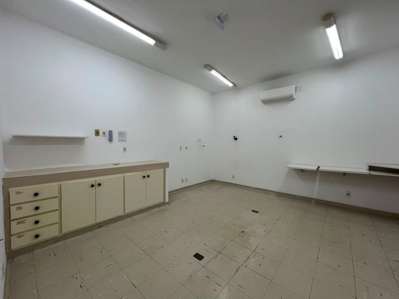 Casa para alugar, 305 m² por R$ 31.379,07 - Boqueirão - Santos/SP