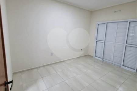 Casa à venda com 3 quartos, sendo 1 suíte, no condomínio Horto Florestal Villagio, Sorocaba - SP