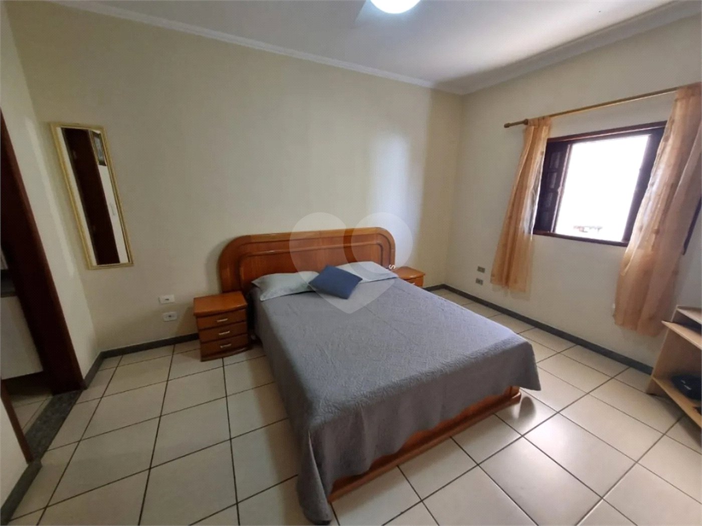 Casa à venda com 3 suítes em Jardim Ermida II, Jundiaí, SP