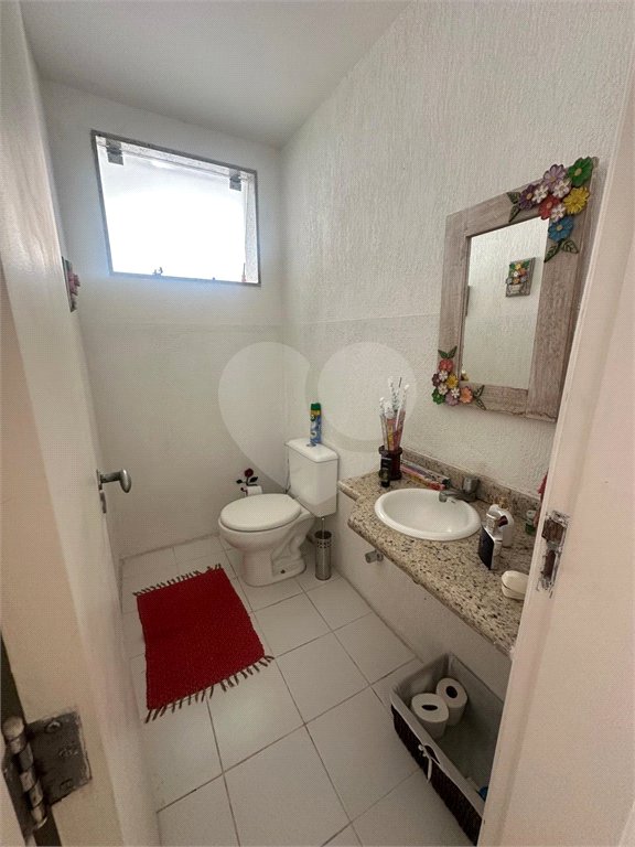 Casa à venda com 4 quartos, sendo 3 suítes, no condomínio Jardins de Florença, Rio de Janeiro - RJ