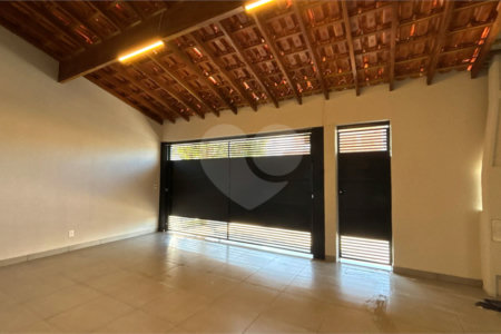 Casa à venda com 2 quartos, sendo 1 suíte, em Parque Residencial Sabiás, Indaiatuba, SP