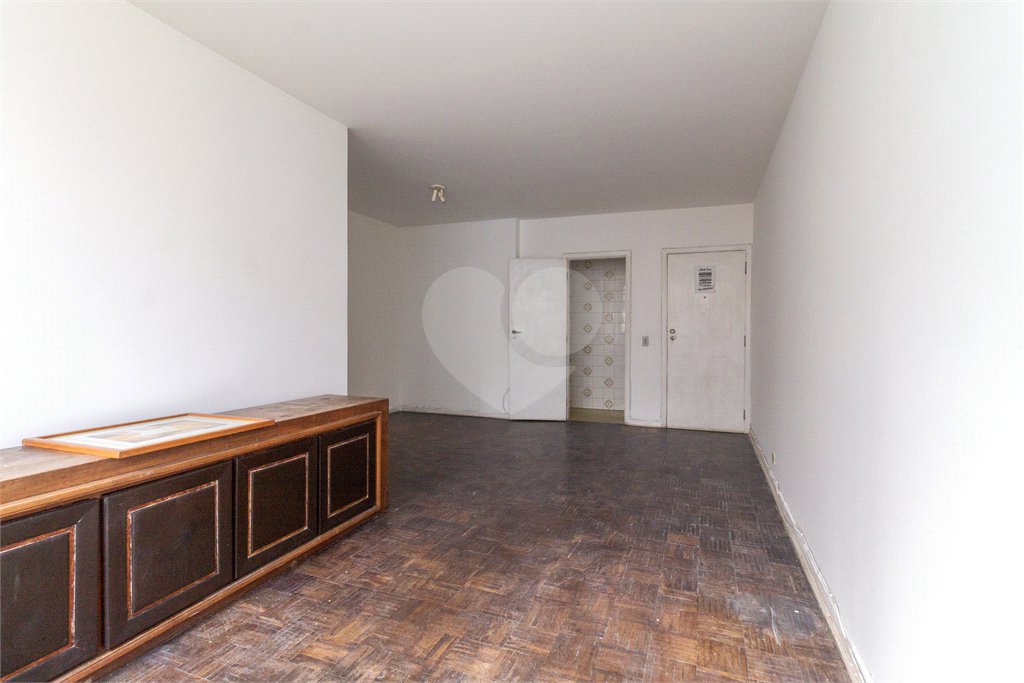 Apartamento à venda com 3 quartos, sendo 1 suíte, em Jardim América, São Paulo, SP