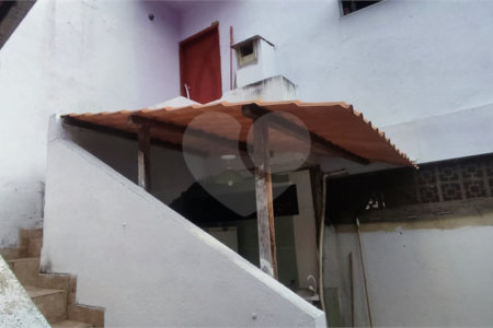 Terreno à venda com 6 quartos, sendo 2 suítes, no condomínio Conjunto Residencial Campo Belo, Rio de Janeiro - RJ