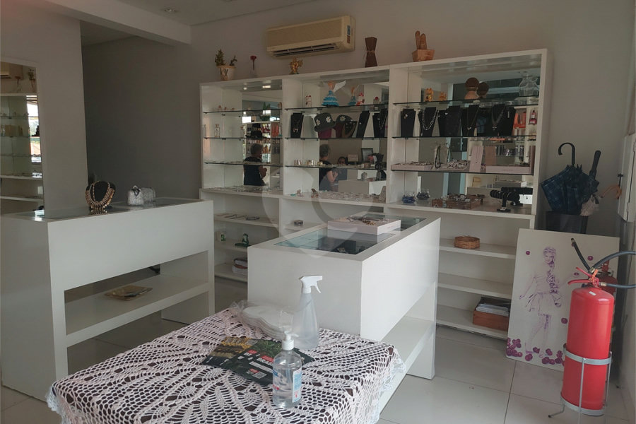 Salão para alugar no Centro, Mairiporã, SP