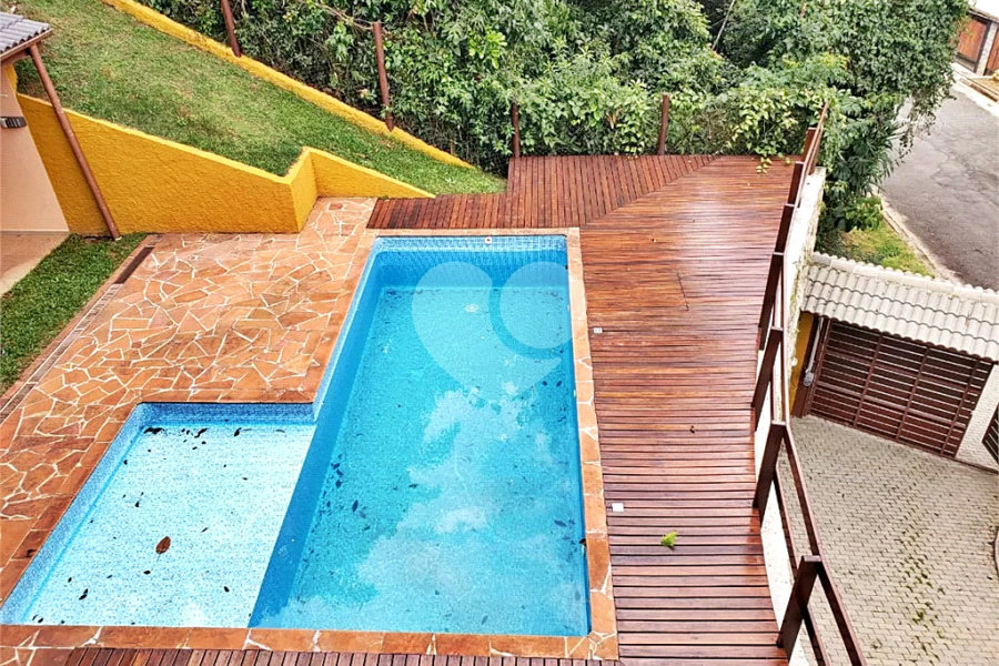 Casa à venda ou para alugar com 7 quartos, sendo 5 suítes, no condomínio Sausalito, Mairiporã - SP
