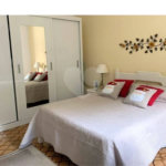 Casa à venda com 3 quartos no condomínio Recanto Florido, Vinhedo - SP
