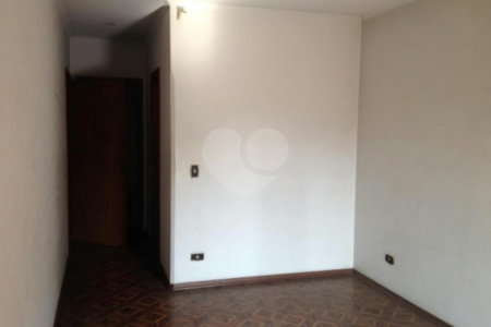 Sobrado à venda com 4 quartos, sendo 2 suítes, em Vila Madalena, São Paulo, SP