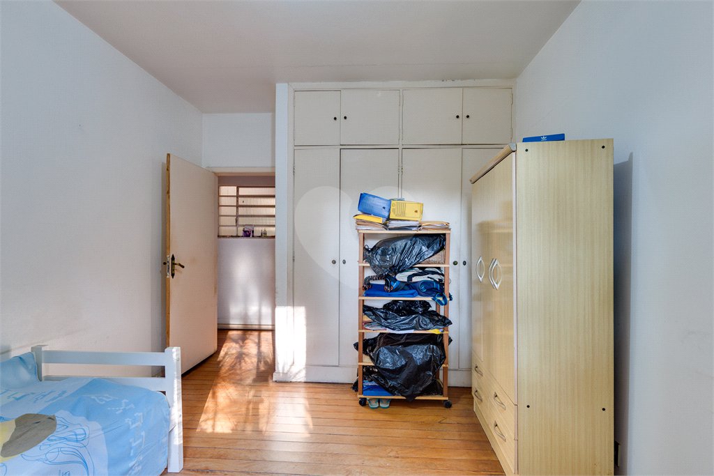 Sobrado à venda com 4 quartos, sendo 2 suítes, em Brooklin Paulista, São Paulo, SP