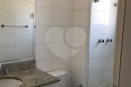 Apartamento à venda ou para alugar com 2 suítes em Brooklin, São Paulo, SP