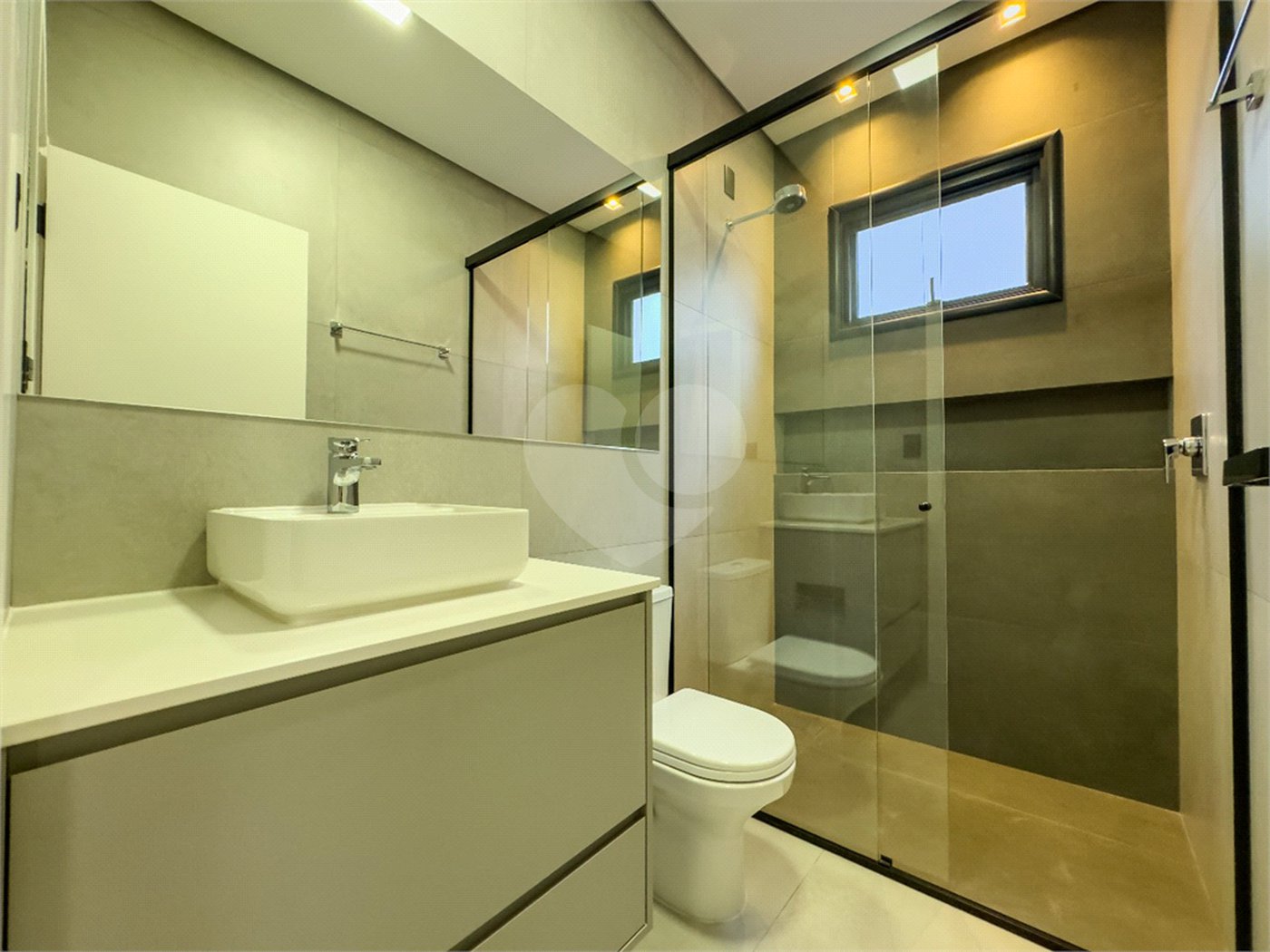 Casa à venda com 3 suítes no condomínio Residencial Helvétia Park, Indaiatuba - SP