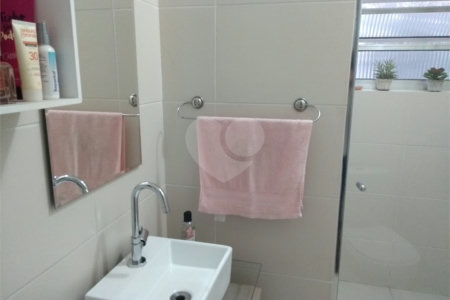 Sobrado à venda com 3 quartos, sendo 2 suítes, em Parque Vitória, São Paulo, SP
