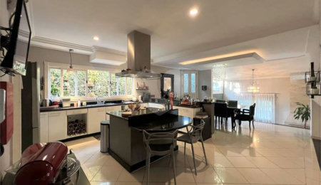 Casa à venda com 4 suítes em Vila Santo Antônio, Cotia, SP
