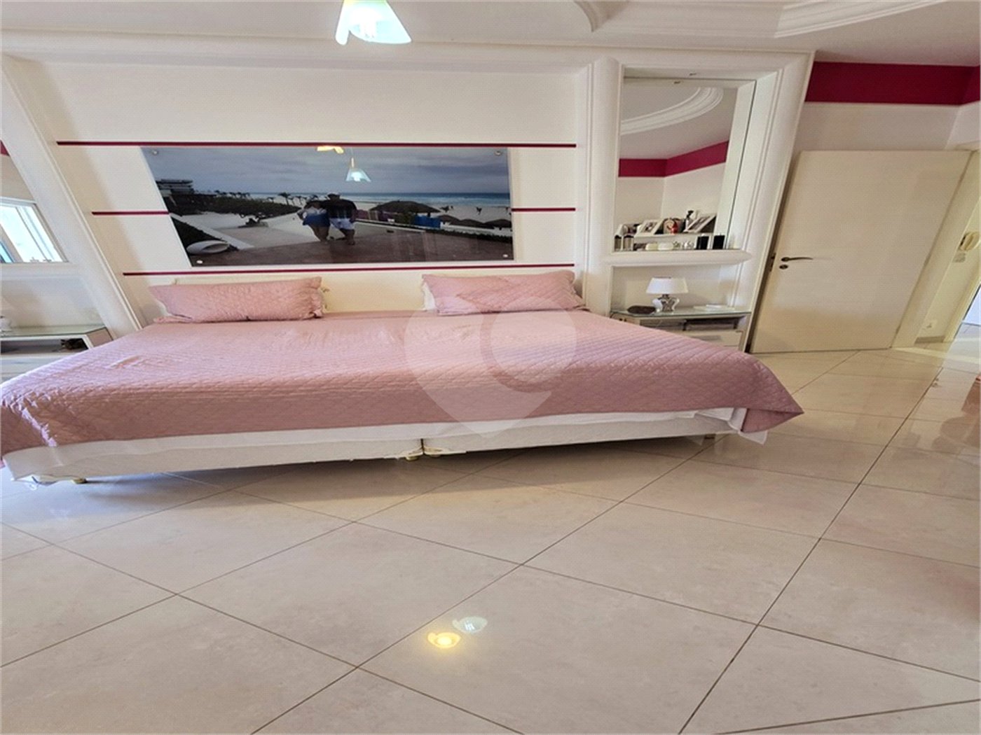Casa à venda com 4 suítes no condomínio Jardim Residêncial da Villa Suiça, Indaiatuba - SP