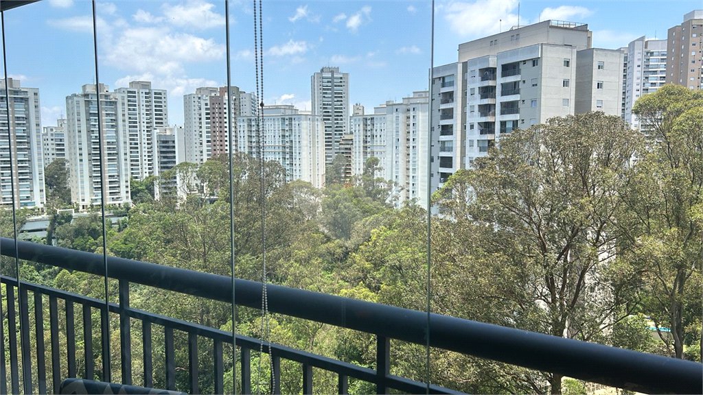 Apartamento à venda com 2 suítes em Parque Reboucas, São Paulo, SP