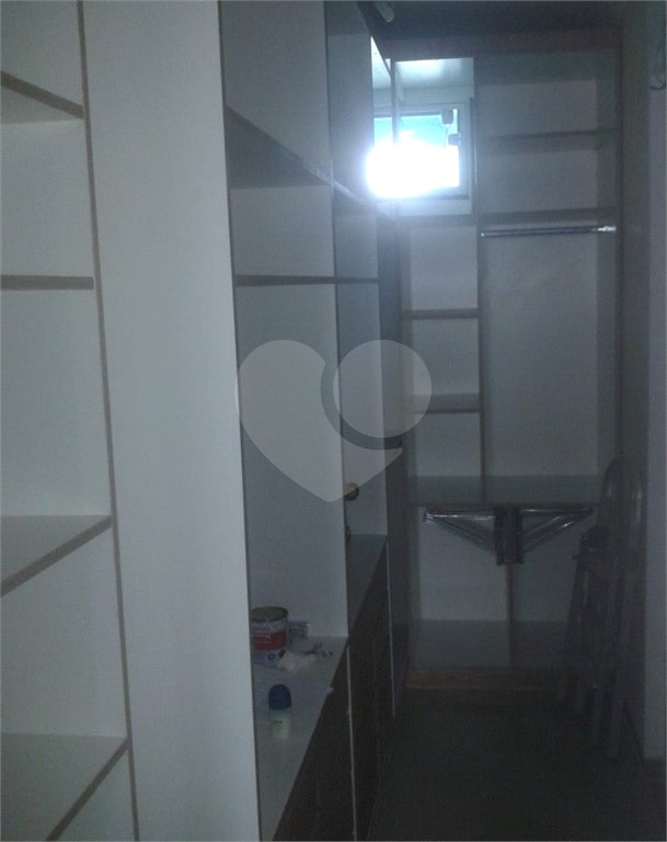 Casa à venda com 4 suítes no condomínio Osato, Atibaia - SP