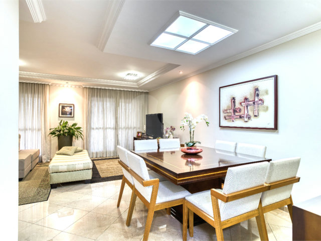Apartamento à venda com 4 quartos, sendo 3 suítes,  em Alto da Boa Vista, São Paulo, SP