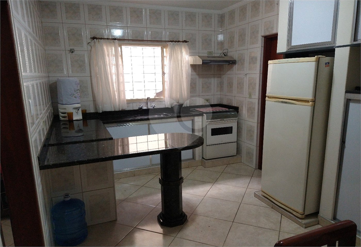 Sobrado à venda com 3 quartos, sendo 2 suítes, em Jardim Hubert, Indaiatuba, SP