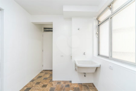 Apartamento à venda com 3 quartos, sendo 1 suíte, em Itaim Bibi, São Paulo, SP