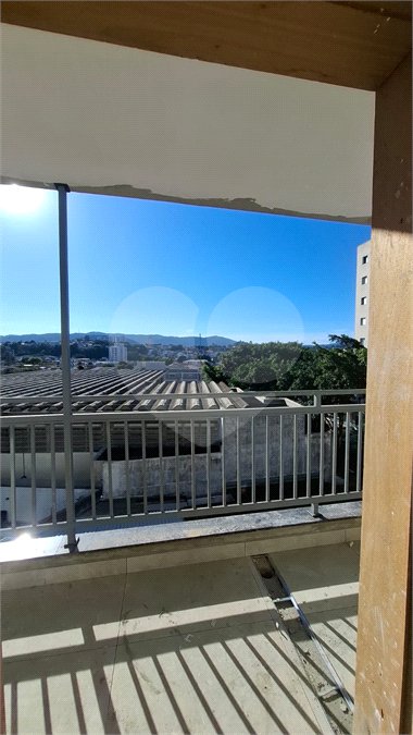 Apartamento à venda com 2 quartos, sendo 1 suíte,  em Vila Constança, São Paulo, SP