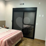 Casa à venda com 3 quartos, sendo 1 suíte, no condomínio Residencial Evidências, Indaiatuba - SP
