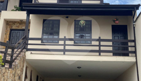Sobrado à venda com 3 quartos, sendo 1 suíte,  em Vila Suissa, Mogi das Cruzes, SP